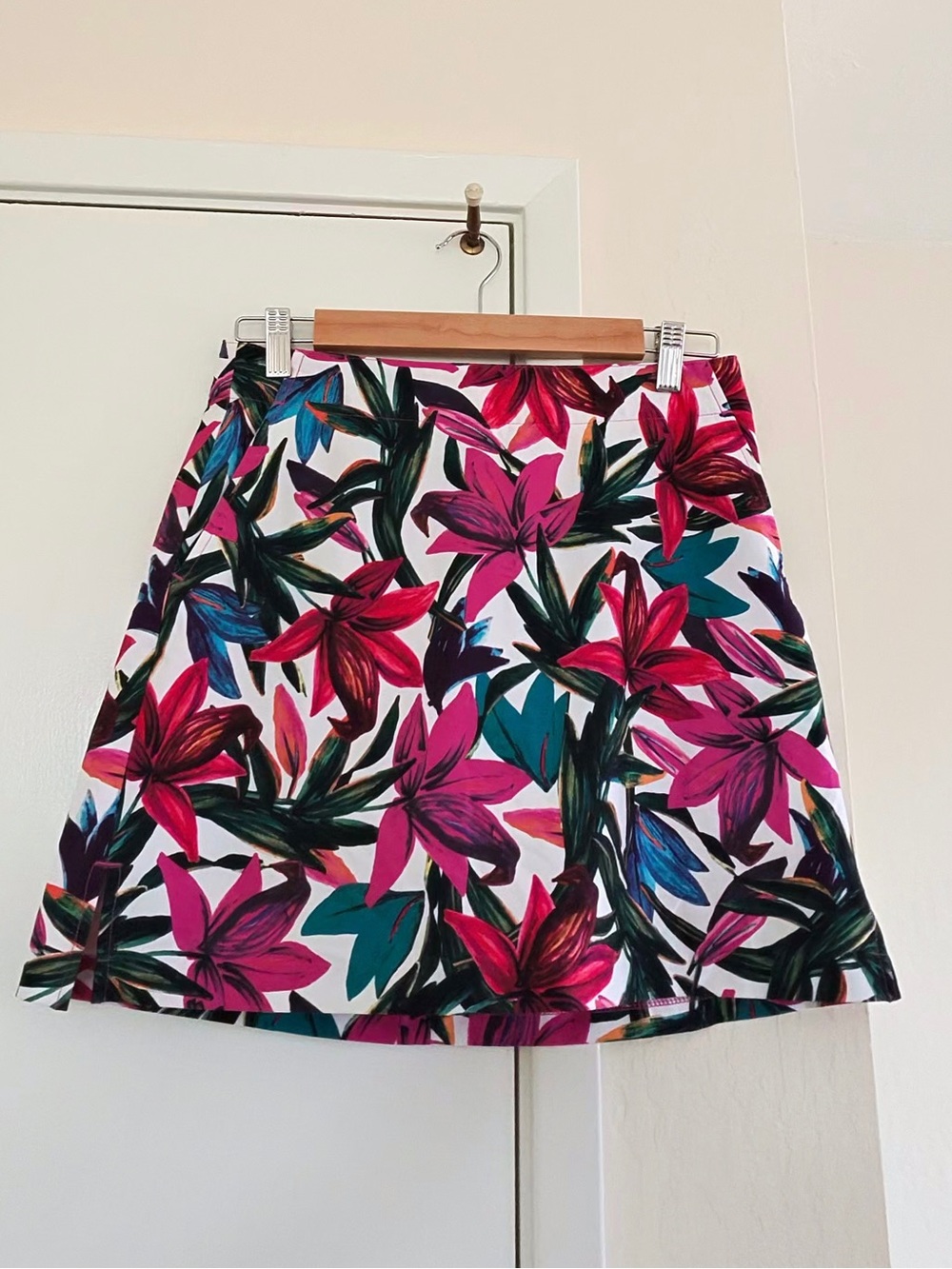 Lady Hagen A-Line women’s golf skirt with Pink, Teal and Green Floral Print